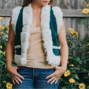 Vintage teal vest with authentic fur trim, size XS